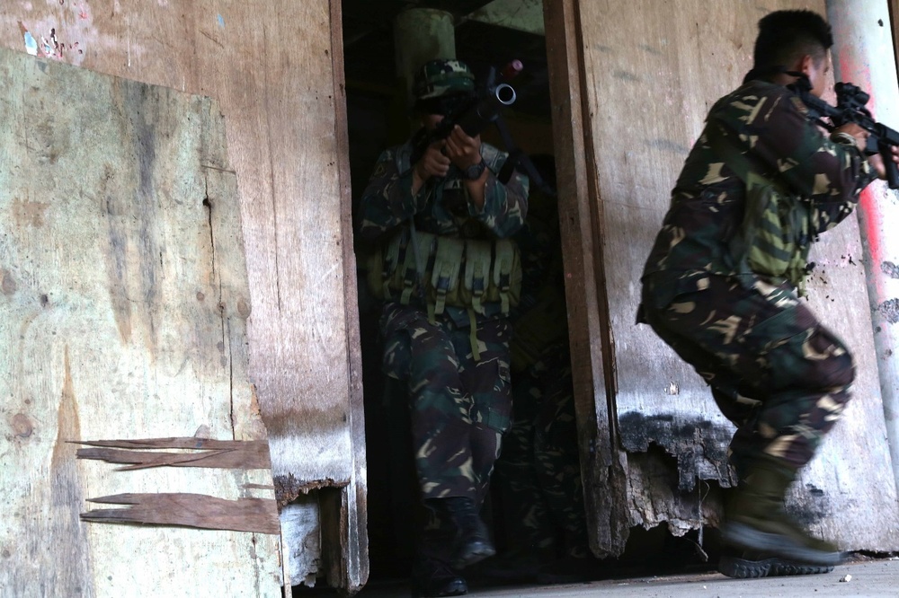 ‘Ghost Brigade’ Soldiers conduct combined training with Philippine military