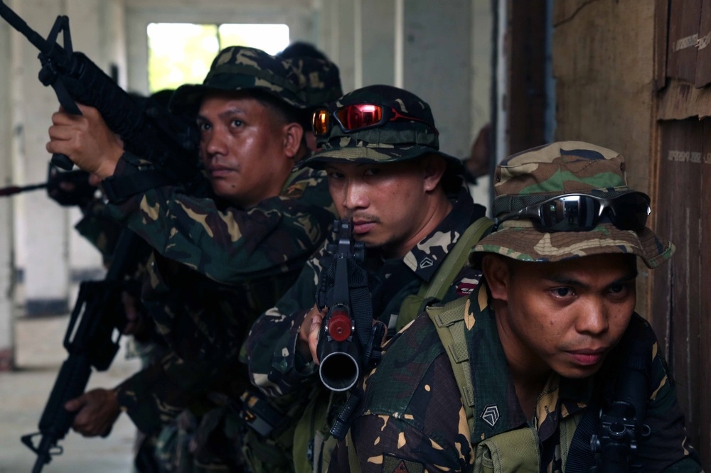 ‘Ghost Brigade’ Soldiers conduct combined training with Philippine military