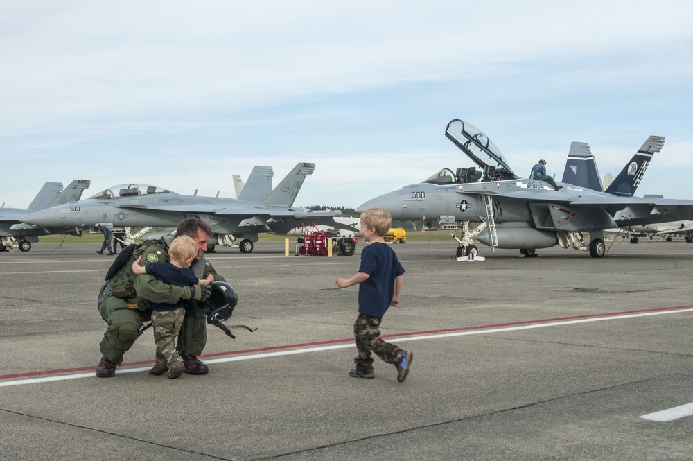 VAQ 209 returns from deployment