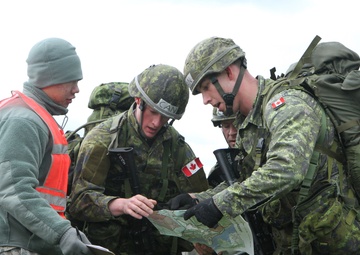 Army Reserve Mentors and Evaluates Cadets at 2016 Sandhurst Competition