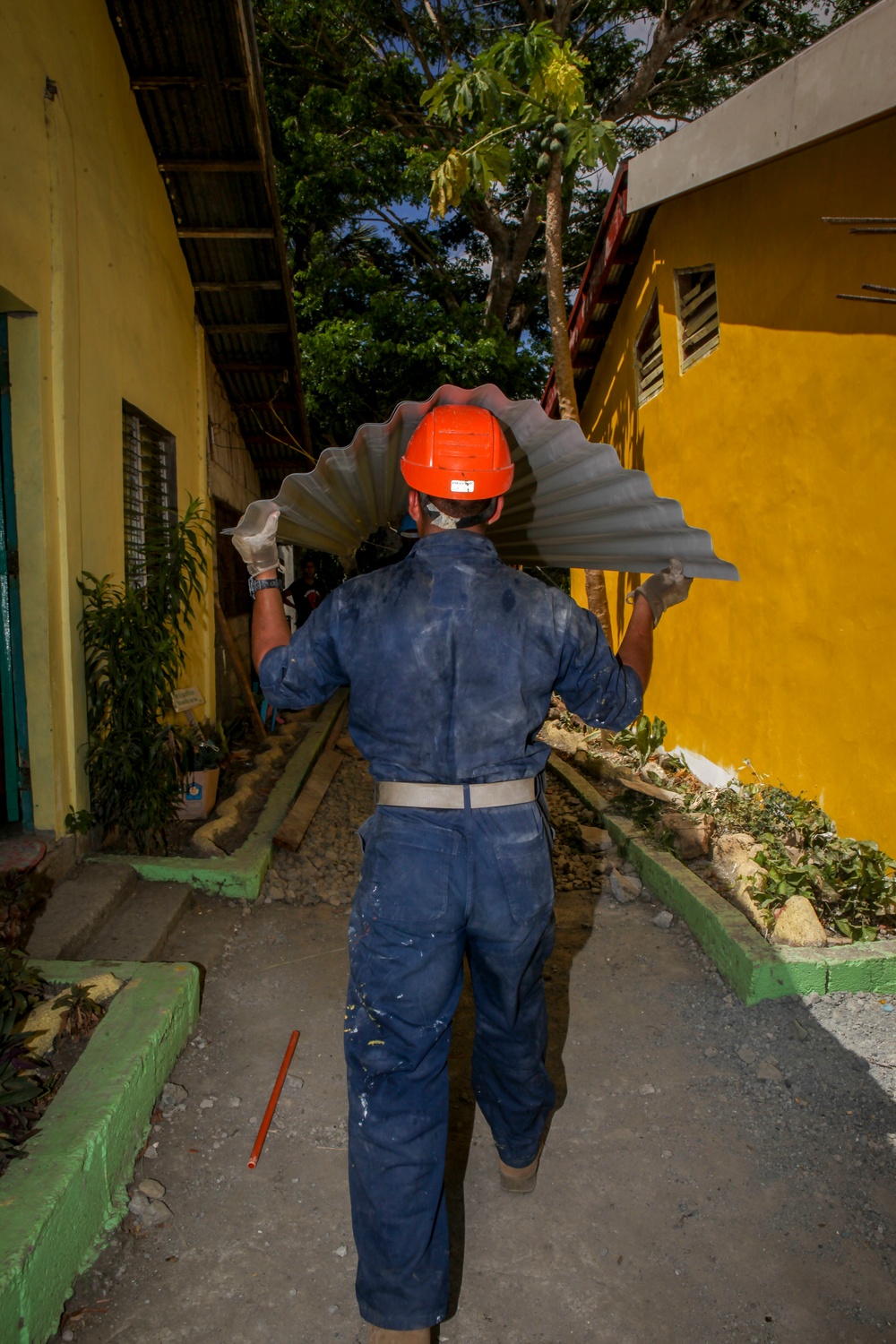 Construction continues at Matangharon Elementary School during Balikatan 2016