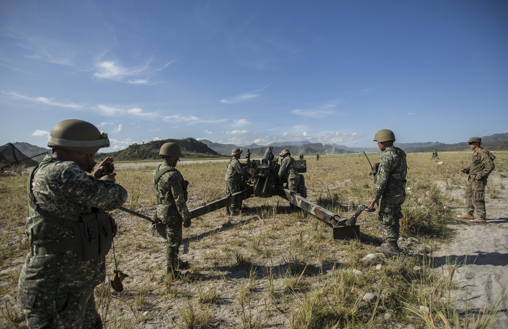 U.S. and Philippine Marines Perform Artillery Drills at Crow Valley