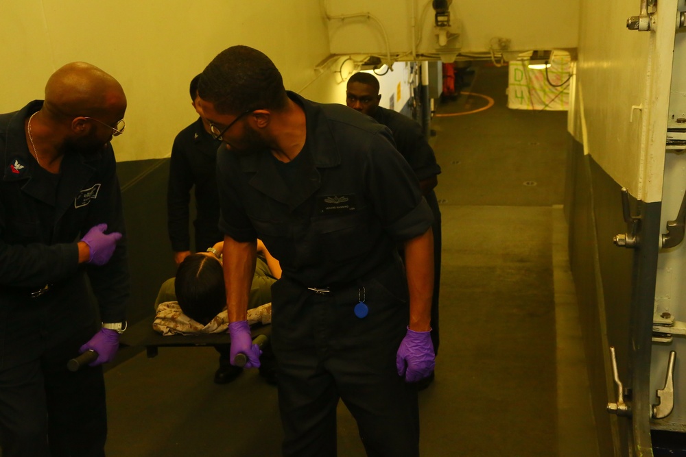 13th MEU Sailors lend a healing hand