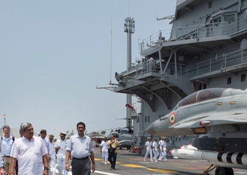 SD visits Karwar Naval Station