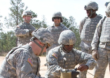 Florida National Guard Soldiers train to be Combat Engineers