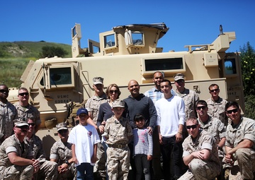 Marines ‘Make-A-Wish’ come true: 7th ESB grants a terminally ill 12-year old boy’s wish