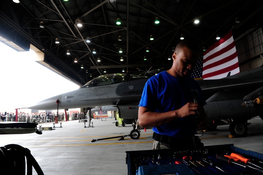 Load crew of the quarter competition showcases professionalism