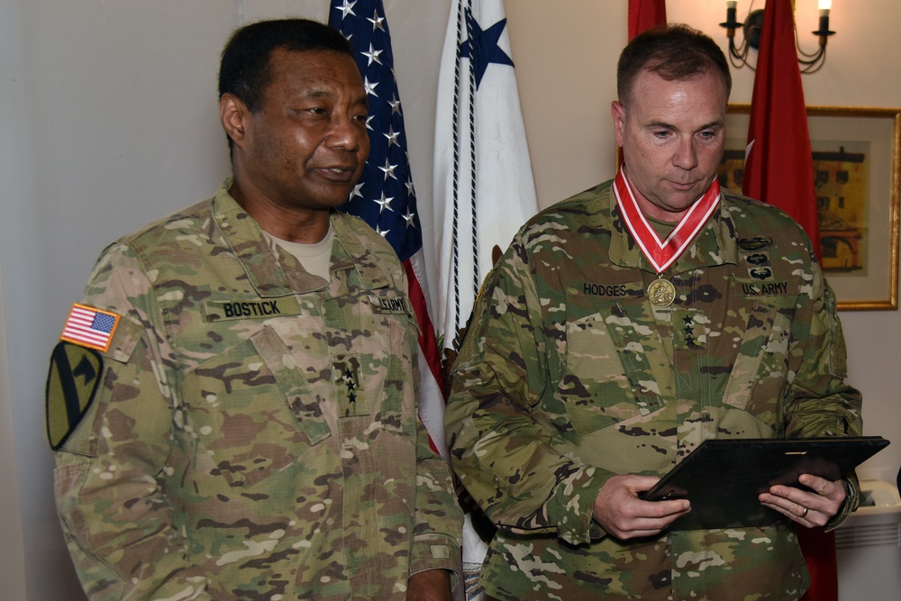 Lt. Gen. Thomas P. Bostick and the Army Engineer Association Presents Lt. Gen. Ben Hodges the Bronze Order of the de Fleury Medal
