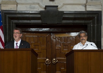SD visits New Dehli, India