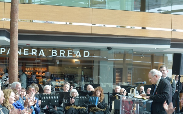 Sen. Carl M. Levin Honored during Detroit Navy Ceremony