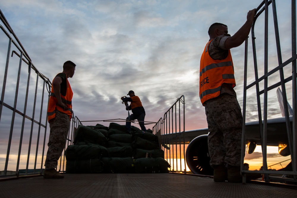 1st Battalion, 1st Marines arrival to Darwin