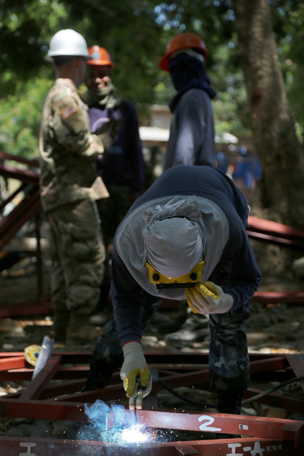 AFP and U.S. service members build a better community in the Philippines