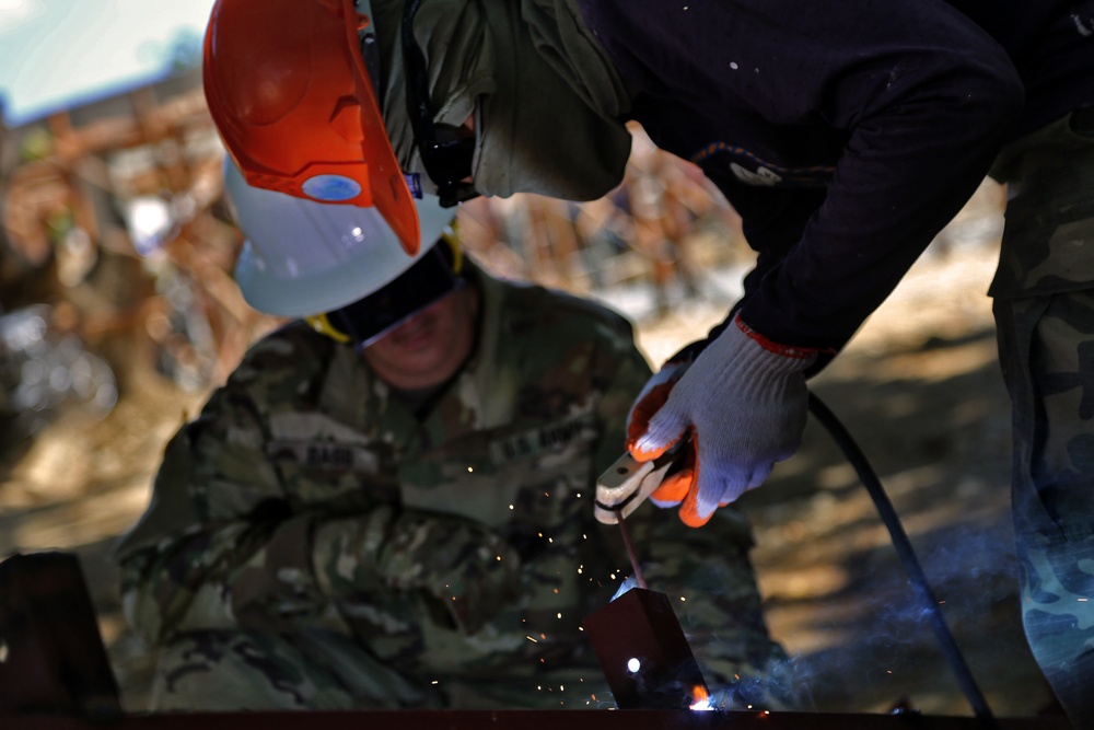 AFP and U.S. service members build a better community in the Philippines