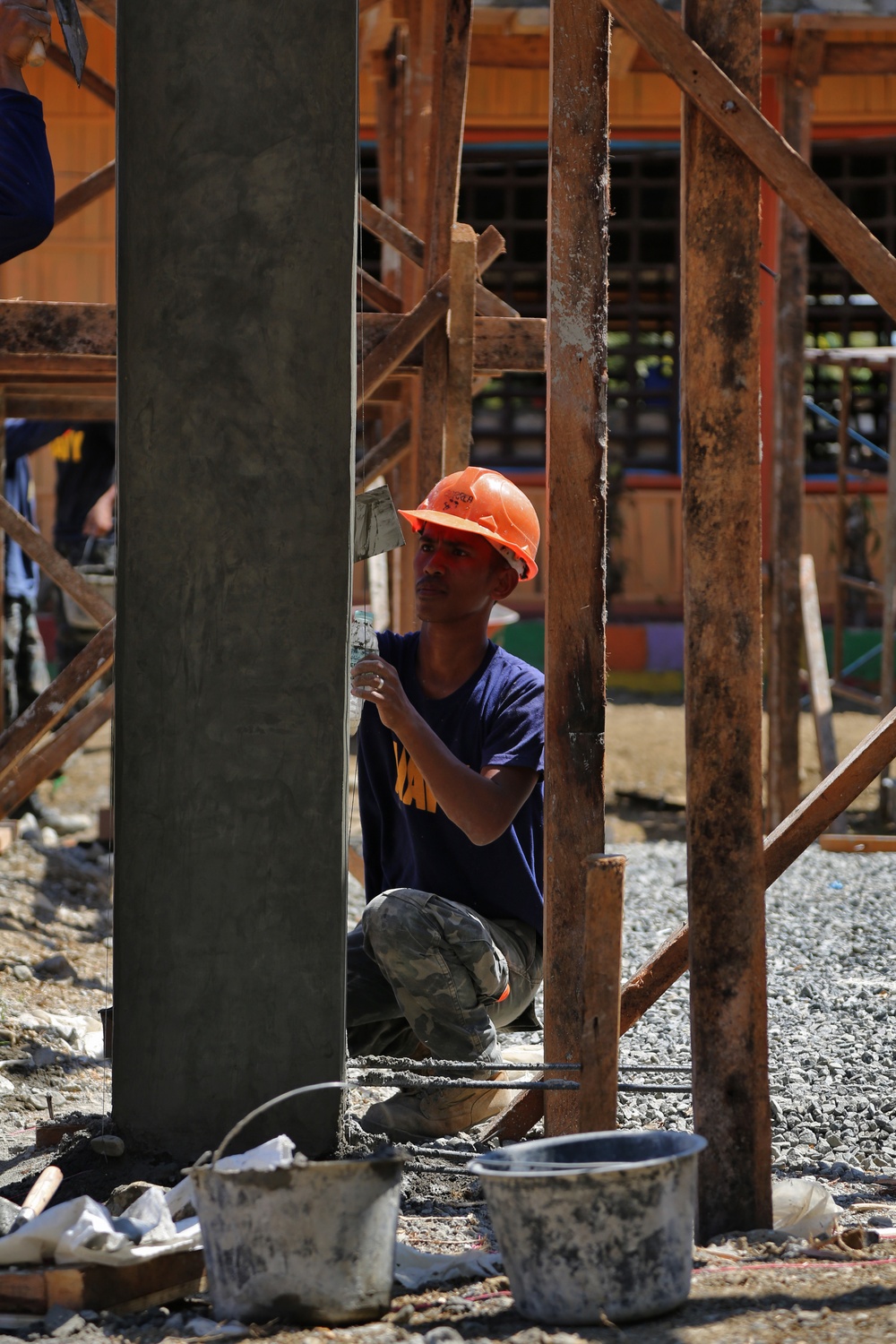 AFP and U.S. service members build a better community in the Philippines