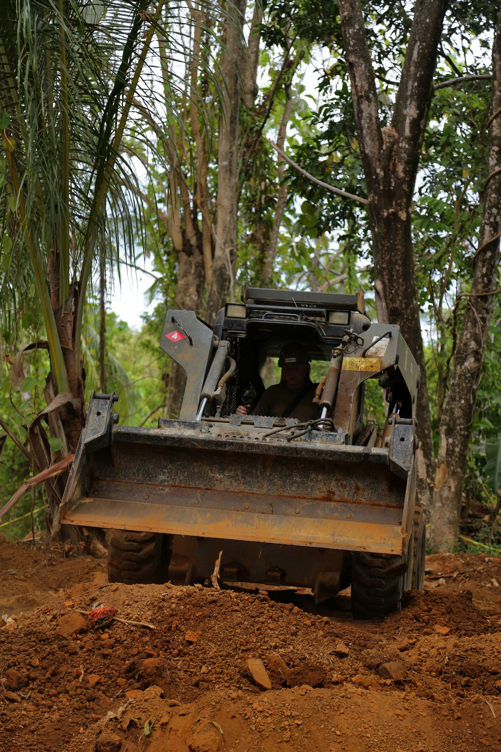 AFP and U.S. service members build a better community in the Philippines