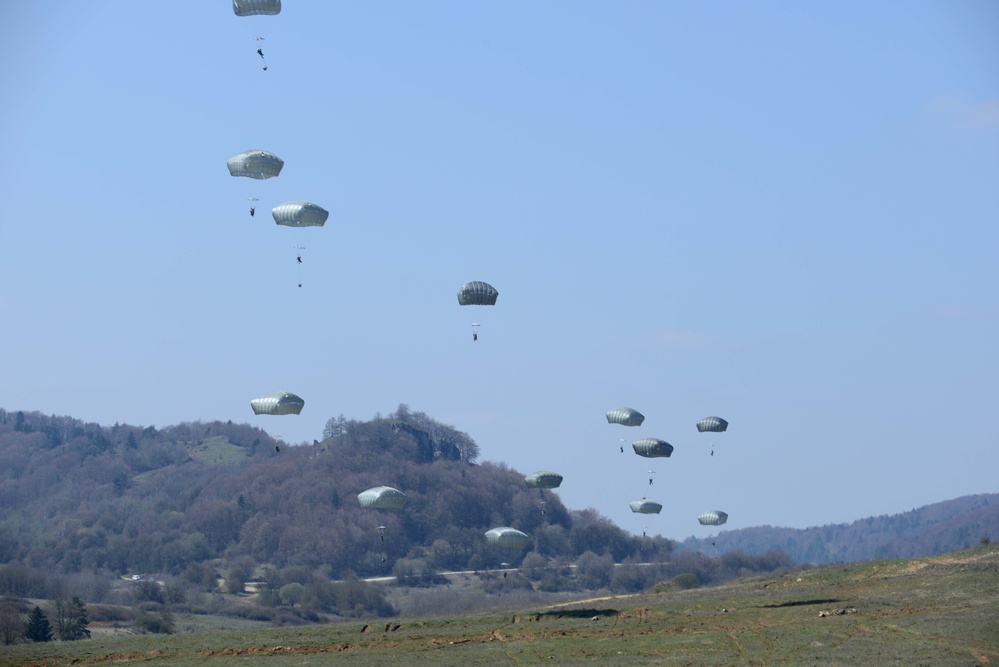 Heavy Equipment and Personnel drop down on the Hohenfels Training Area