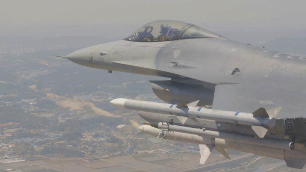 F-16 GBU39 Munitions Drop