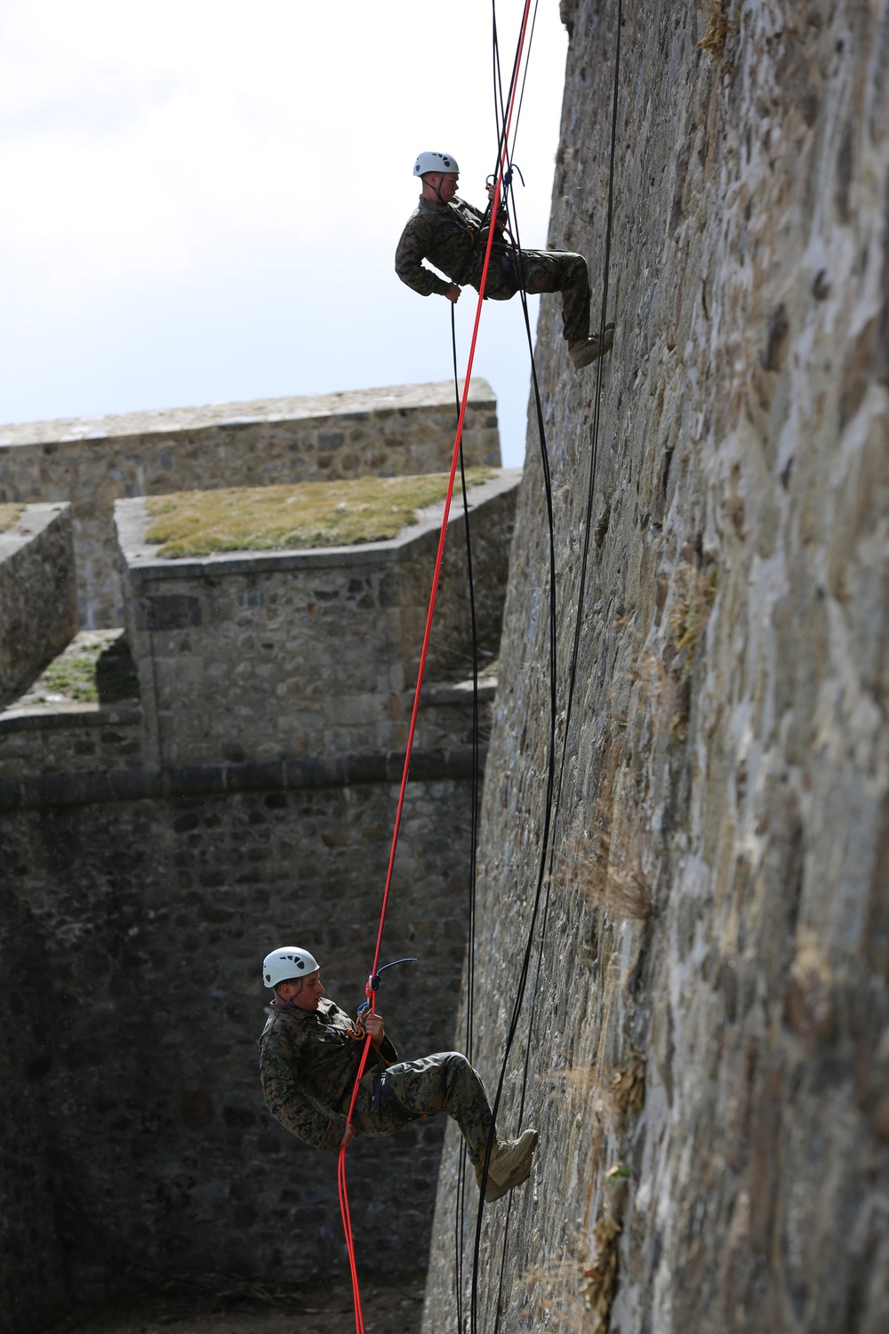 SPMAGTF-CR-AF Marines rappel during French Commando training