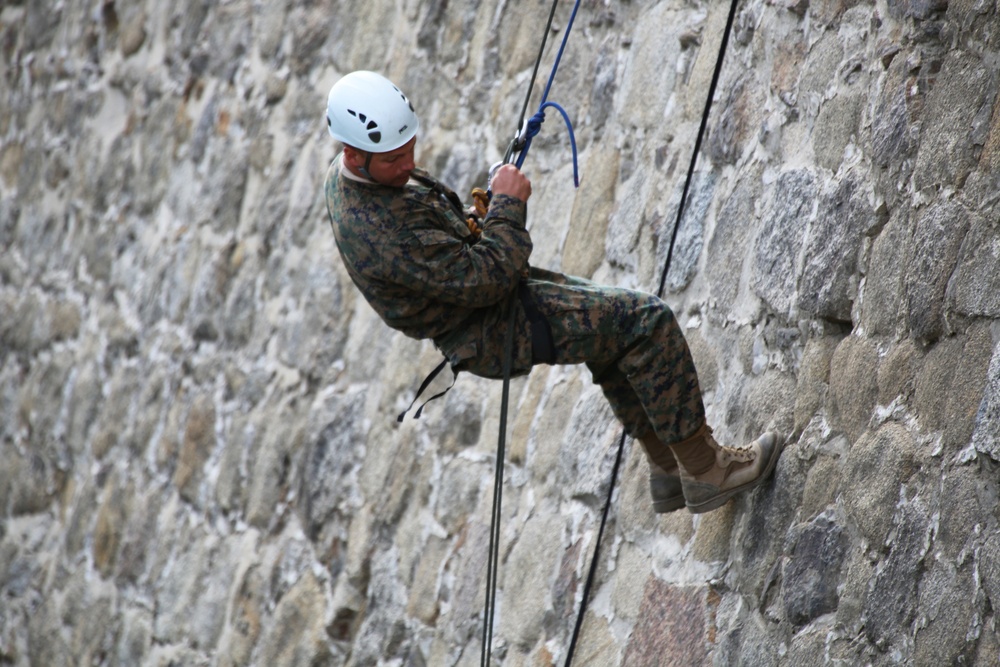 SPMAGTF-CR-AF Marines rappel during French Commando training