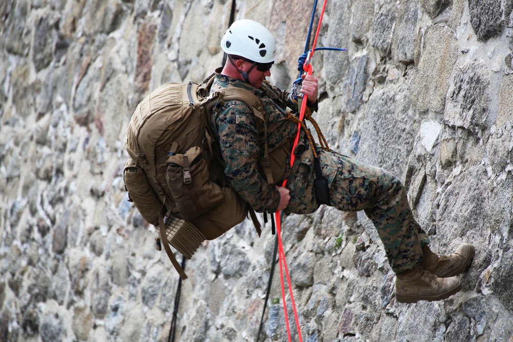 SPMAGTF-CR-AF Marines rappel during French Commando training