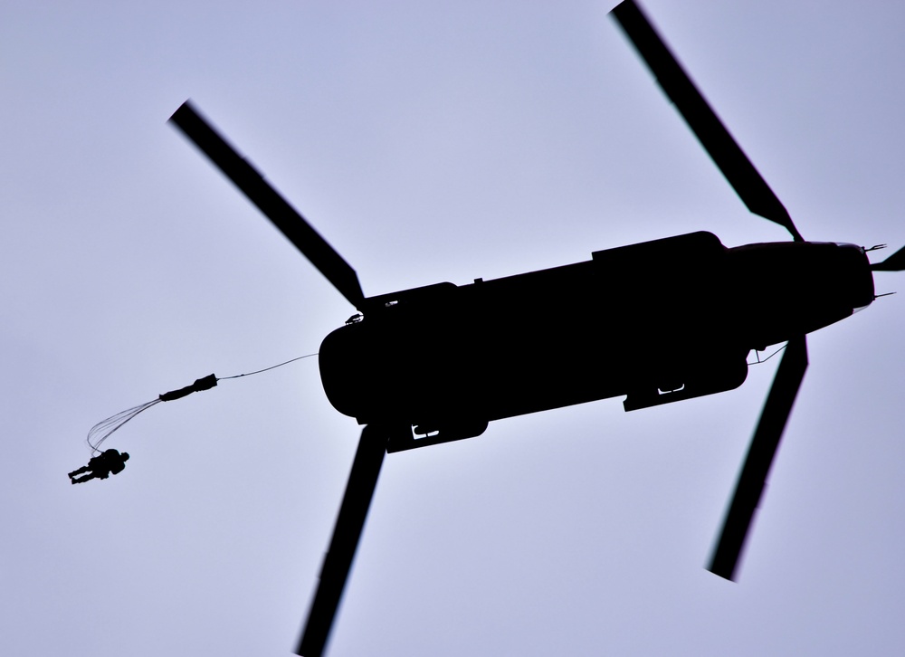 Spartan Paratroopers Jump with &quot;Sugar Bears&quot;