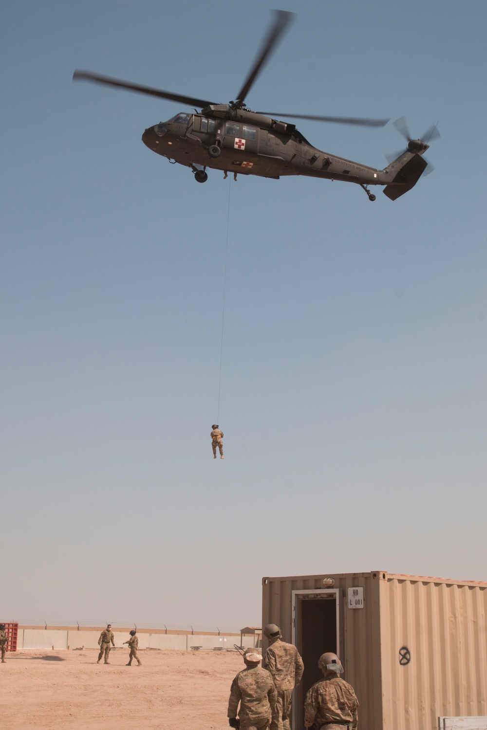 40th CAB, 82nd EASOS conduct hoist training