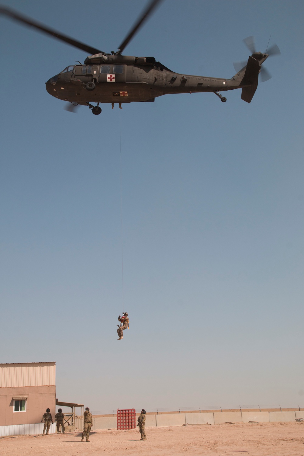 40th CAB, 82nd EASOS conduct hoist training