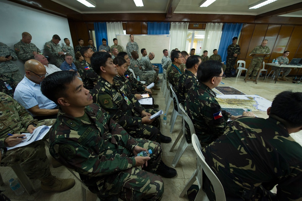 Philippines, US Plan Joint Rapid Reaction Force Operation