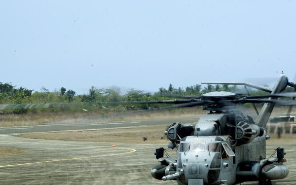 U.S. Armed Forces Conduct a Combined-Joint Operation with their Philippine Counterparts