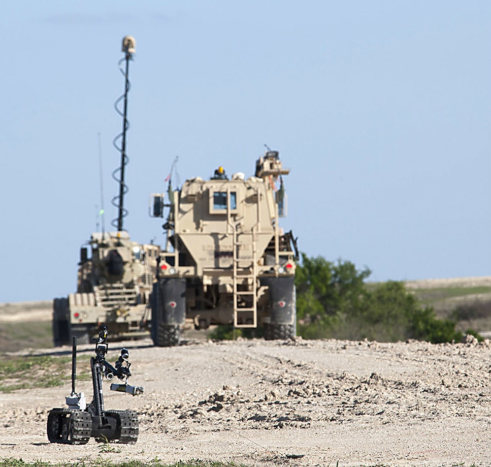 Fort Hood-based Mine Clearance Engineer Soldiers test future Army gear