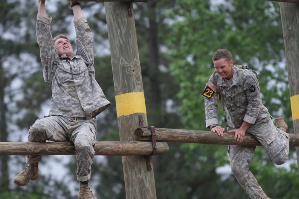 DVIDS - Images - Best Ranger competitors climb an obstacle [Image 10 of 13]