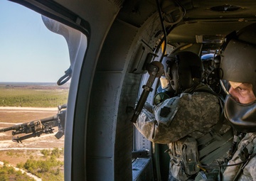NJ Army Guard aviators qualify on aerial door gunnery
