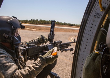 NJ Army Guard aviators qualify on aerial door gunnery