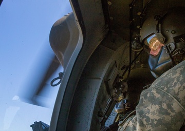 NJ Army Guard aviators qualify on aerial door gunnery