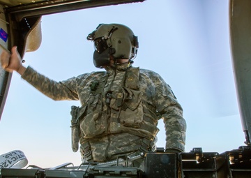 NJ Army Guard aviators qualify on aerial door gunnery