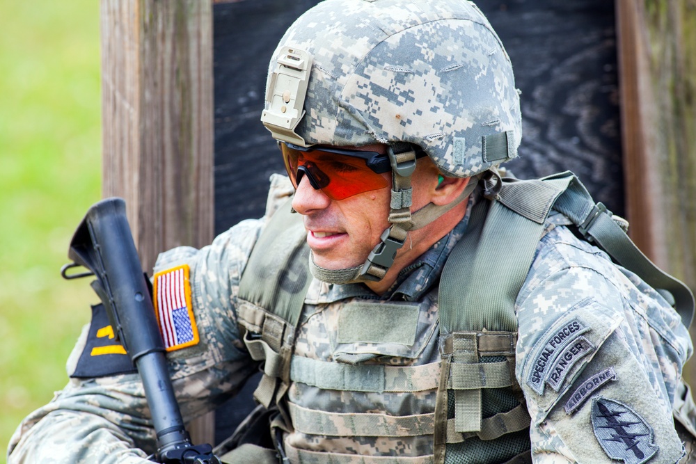 CPT Killian Competes In Best Ranger 2016