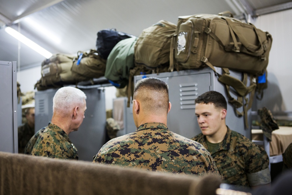 DVIDS - Images - 2nd Marine Division Commanding General visits SPMAGTF ...