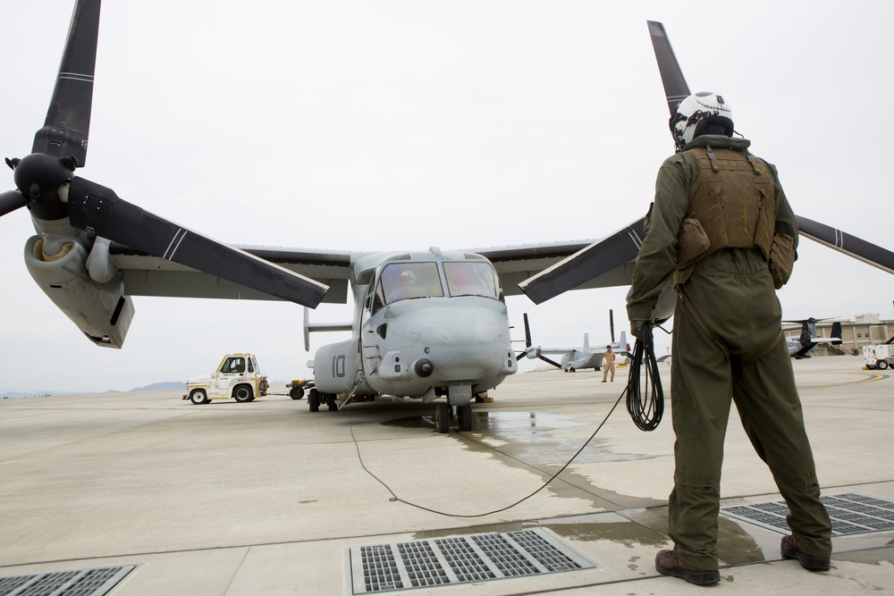 VMM-265 arrives at MCAS Iwakuni