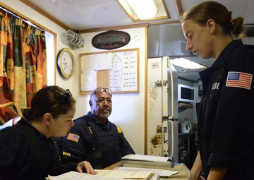 USCGC Kukui underway