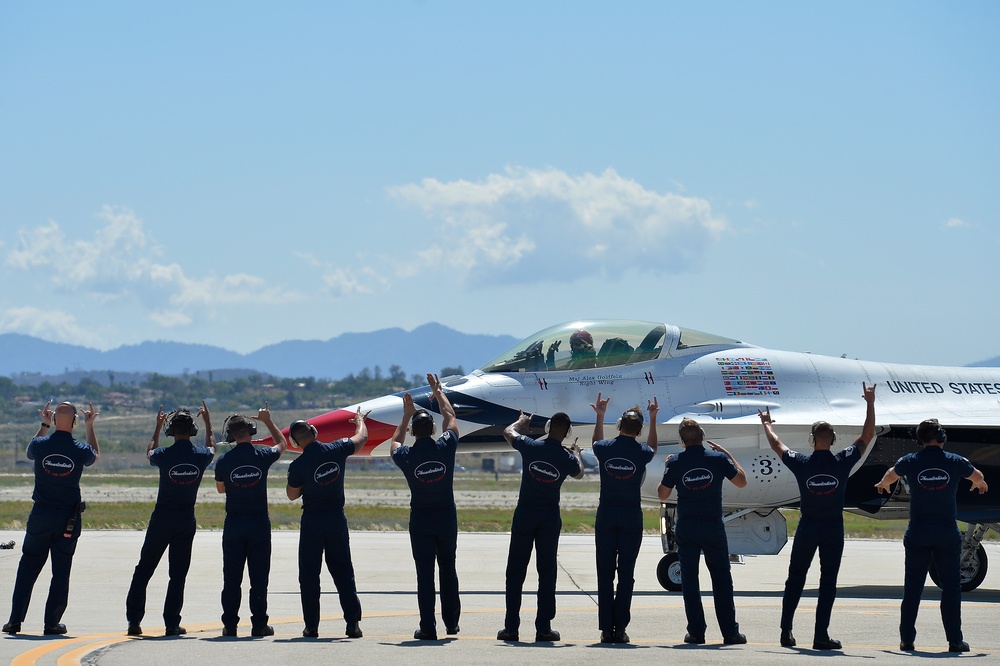 Thunderbirds perform at March Air Reserve Base