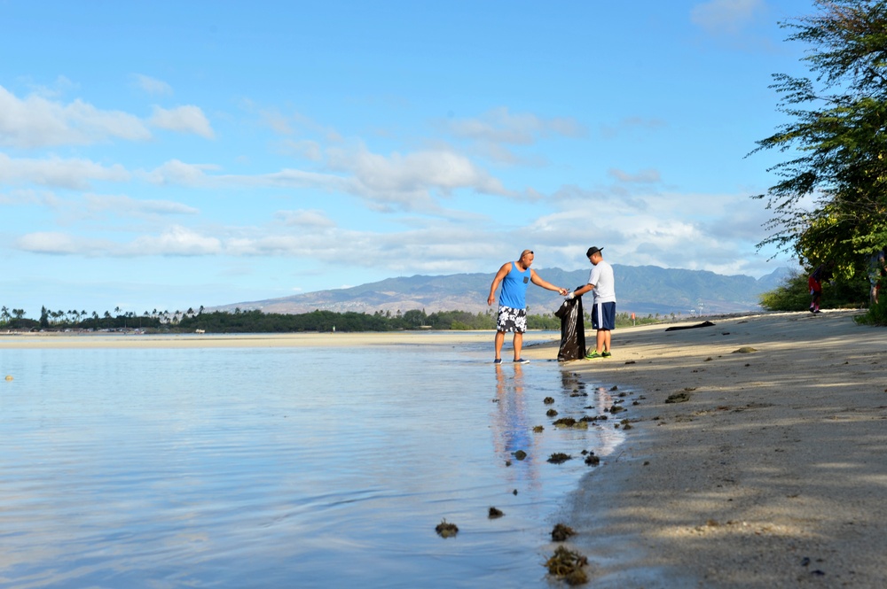 Volunteers Target Rubbish, Green Waste, and Invasive Plant Species during Pearl Harbor Beach Clean Up