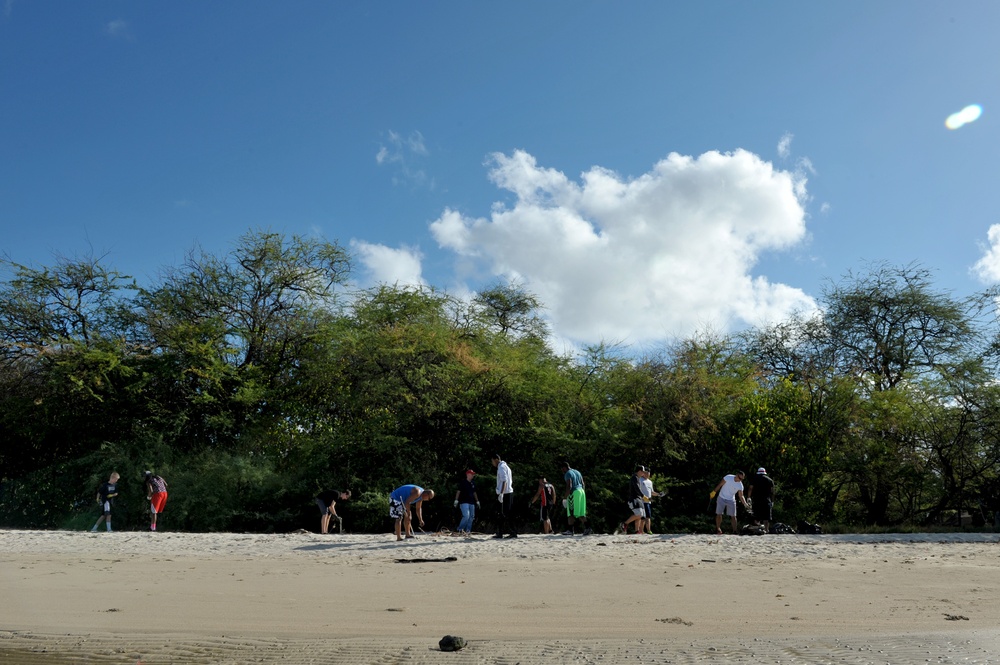 Volunteers Target Rubbish, Green Waste, and Invasive Plant Species during Pearl Harbor Beach Clean Up