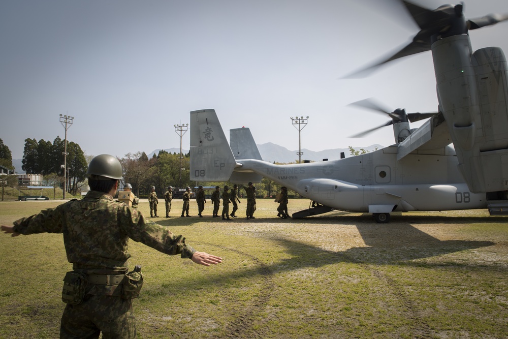 31st MEU Marines help JSDF deliver much needed supplies to Residents of Kyushu Island