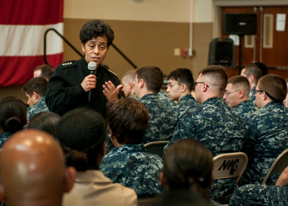 VCNO Visits Naval Air Station - Joint Reserve Base New Orleans