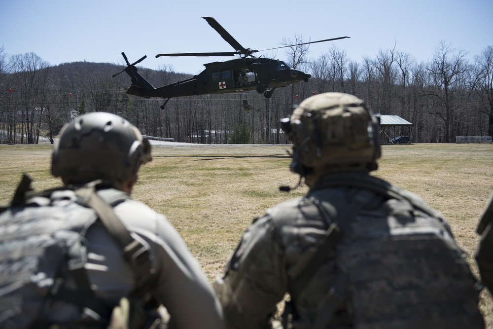 Medic Desecends from Medevac