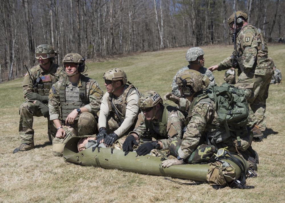 Soldiers Stand Ready for Hoist