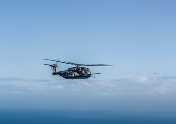 VMGR-252 Conducts Aerial Refuel for HM-15