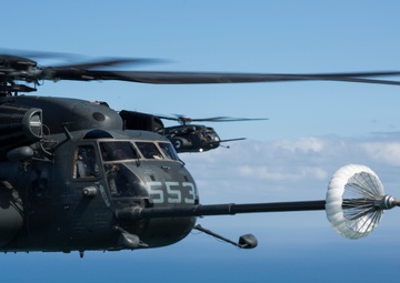 VMGR-252 Conducts Aerial Refuel for HM-15