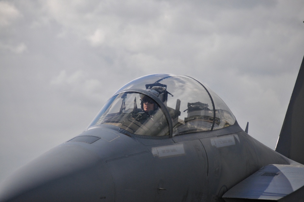 Massachusetts, California ANG units take part in Frisian Flag 2016