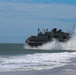 Marines and sailors conduct amphibious training